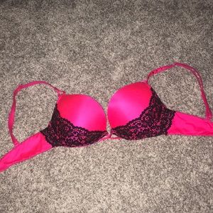 Victoria secret push up bra size 32B